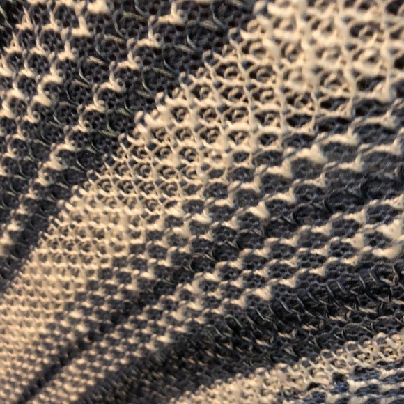 Light weights sweater New Direction - Picture 4 of 4